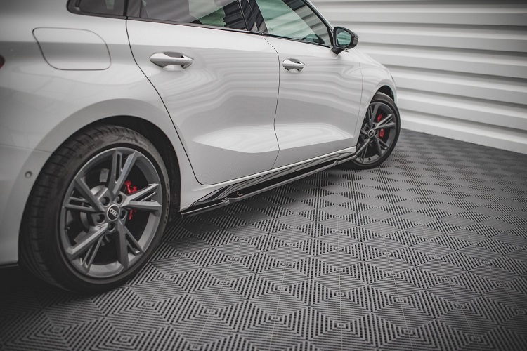 COPPIA SOTTOMINIGONNE V.1 MAXTON DESIGN NERE LUCIDE PER AUDI S3 8Y FACELIFT SPORTBACK